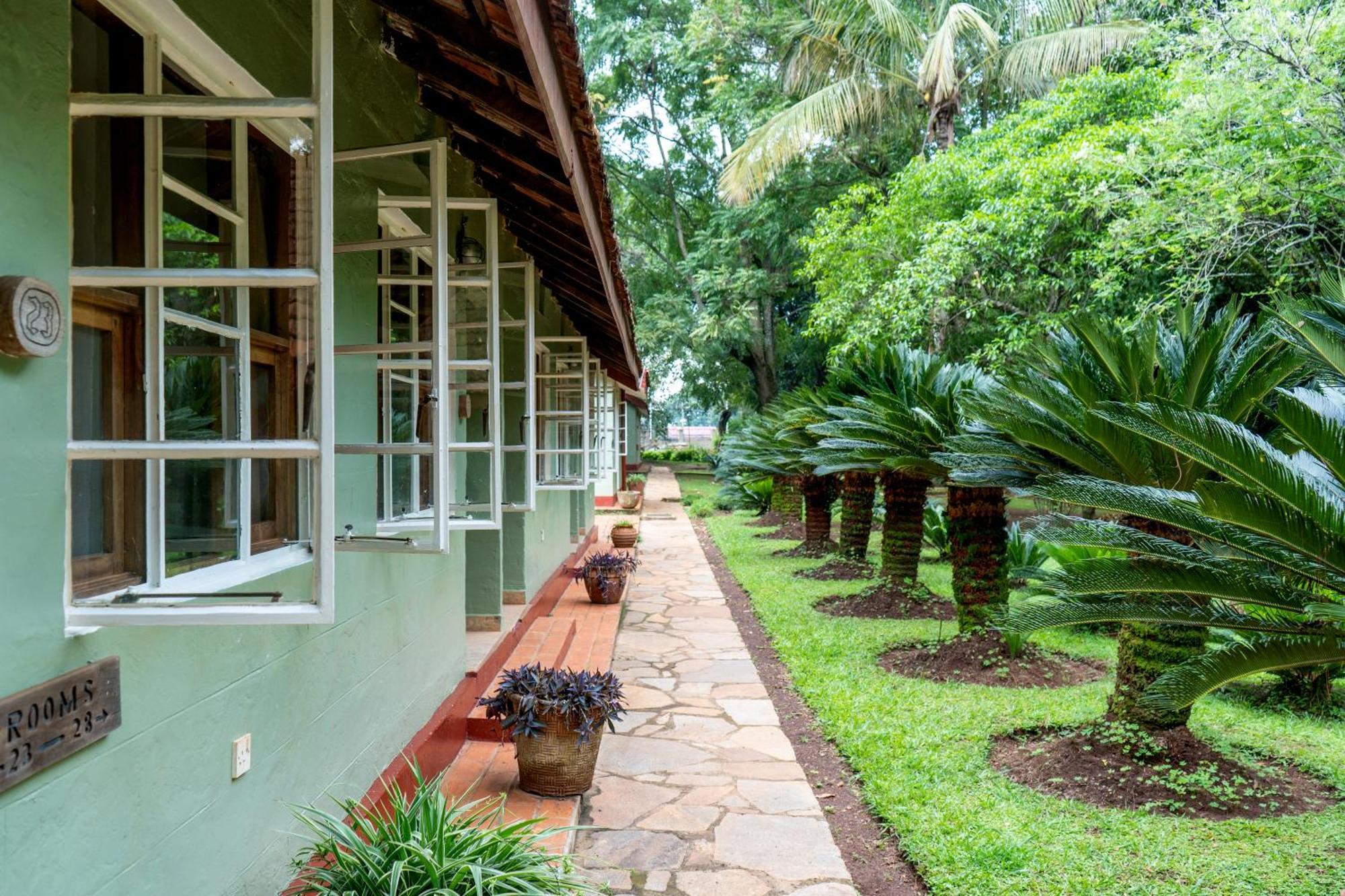 Masindi Hotel エクステリア 写真