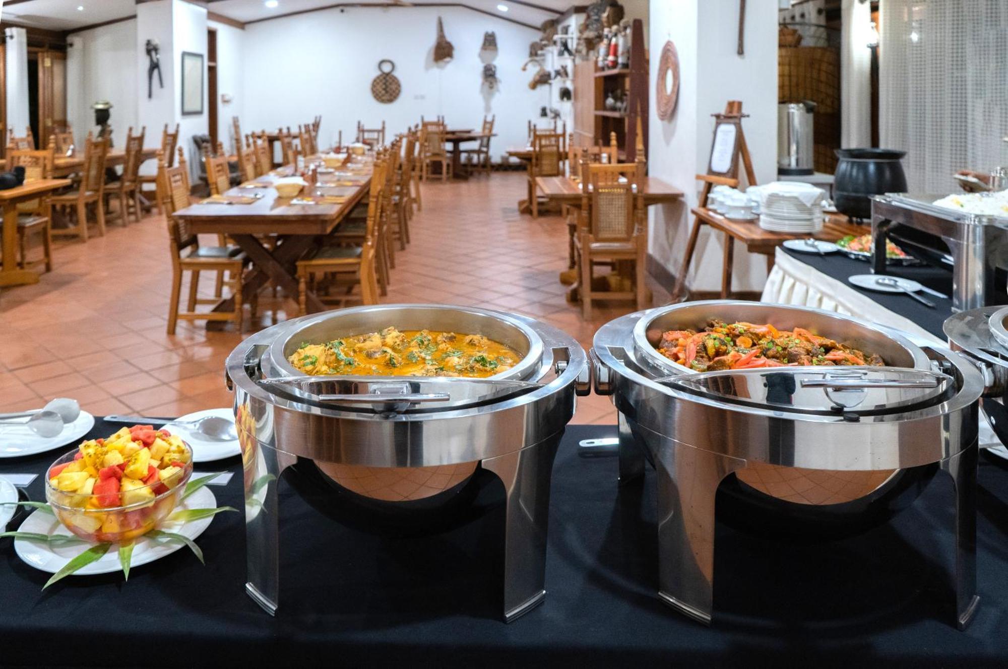 Masindi Hotel エクステリア 写真