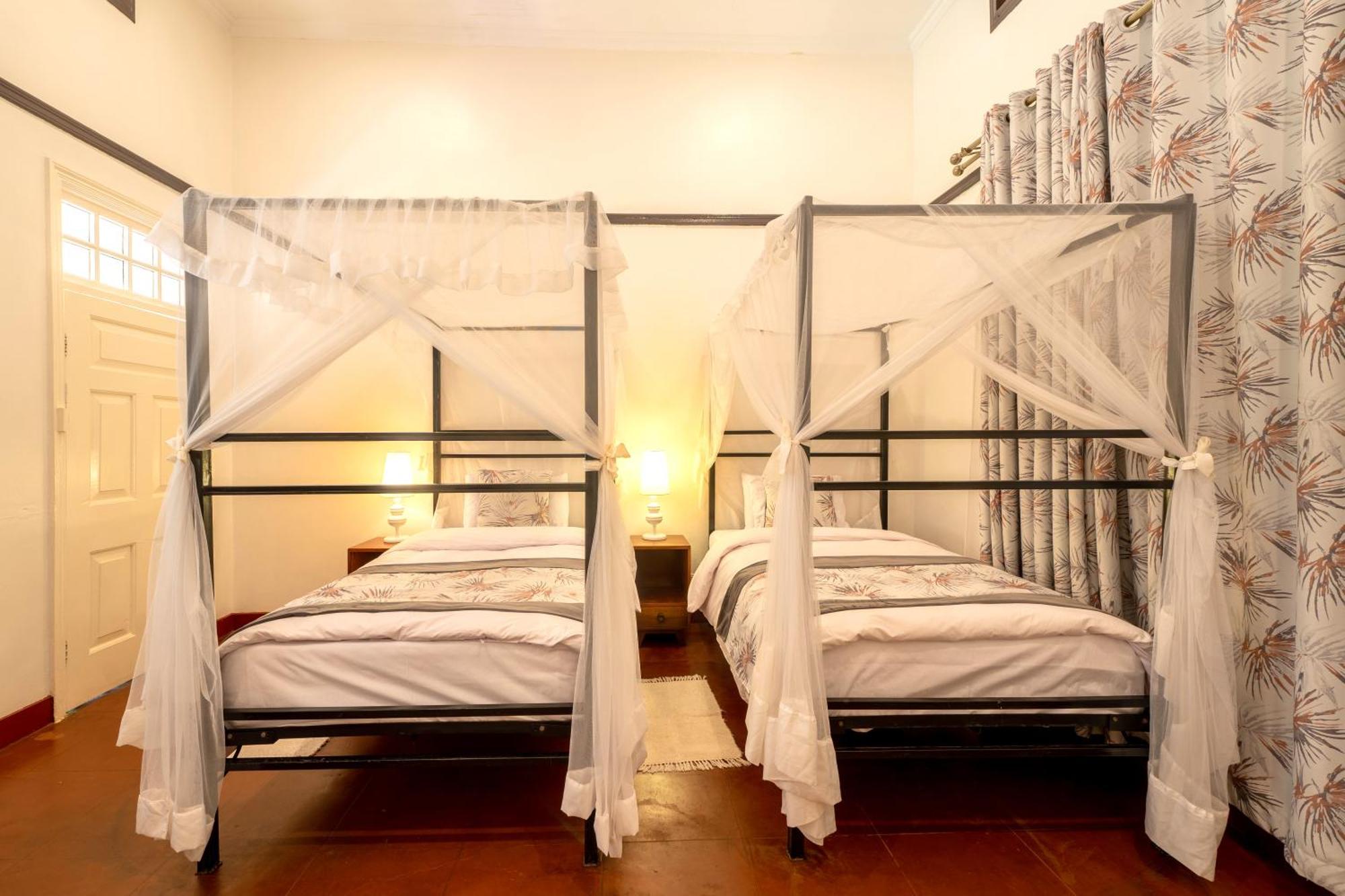 Masindi Hotel エクステリア 写真