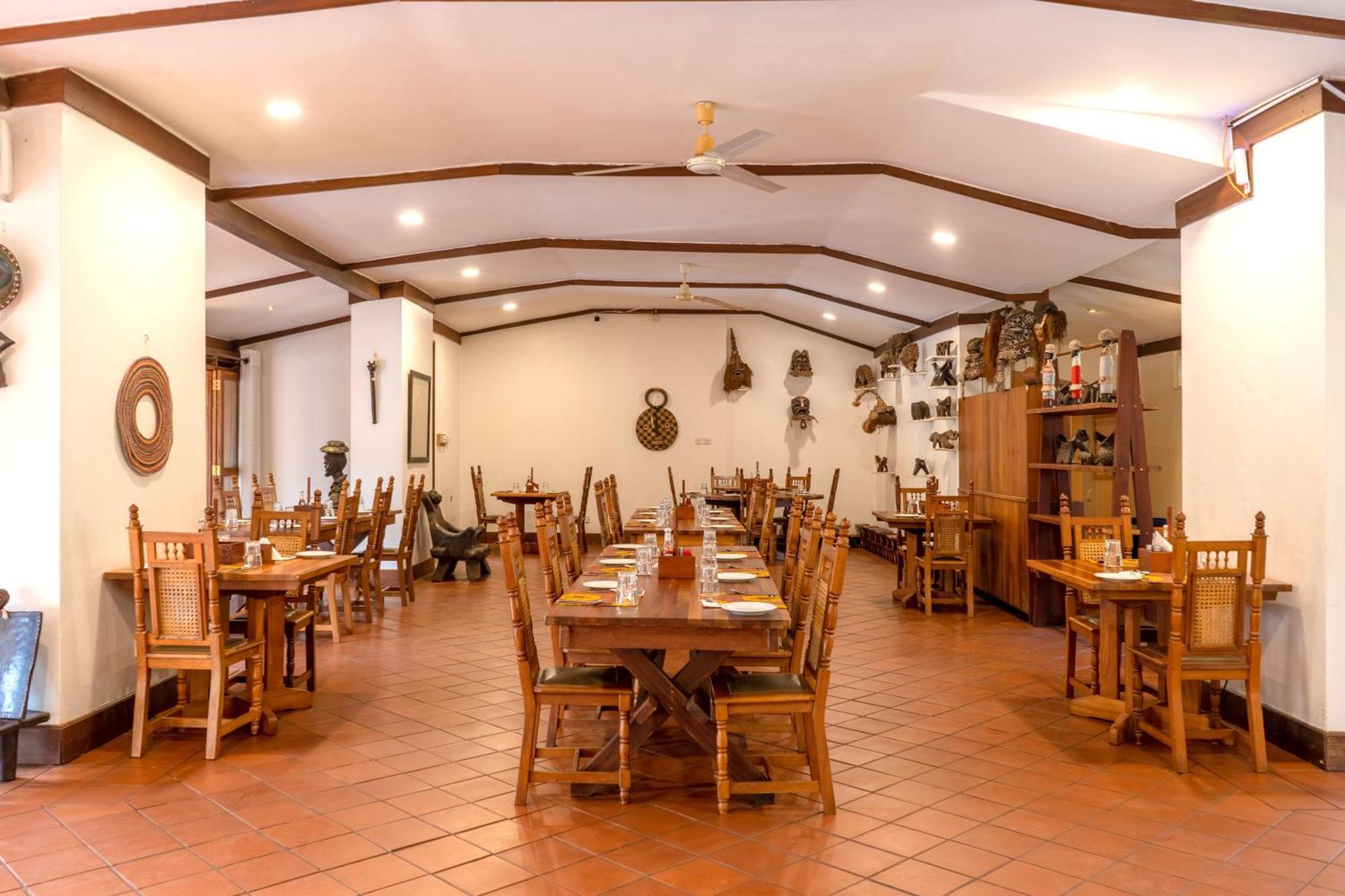Masindi Hotel エクステリア 写真
