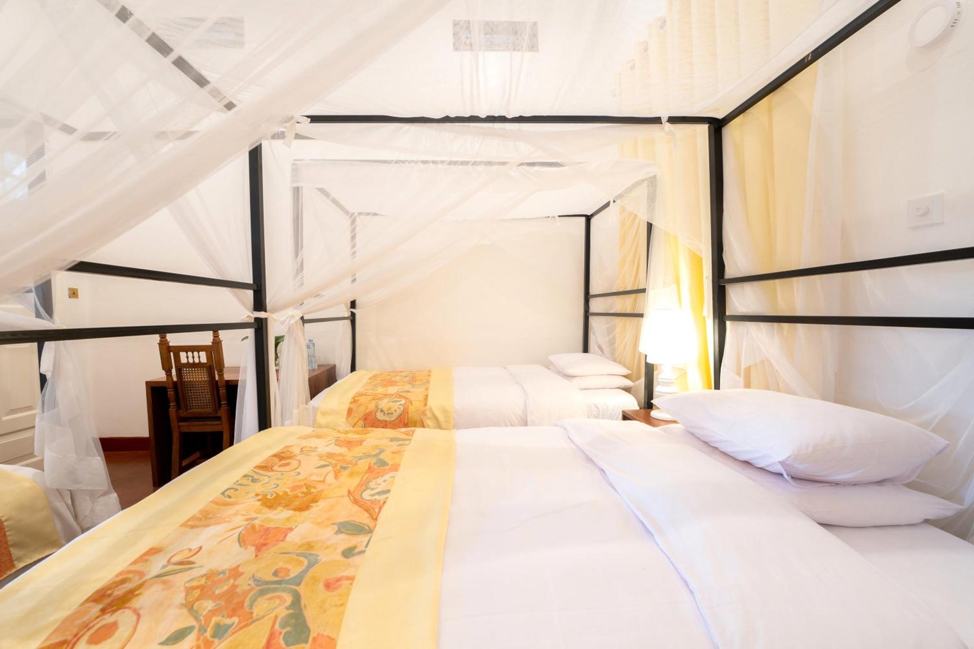 Masindi Hotel エクステリア 写真