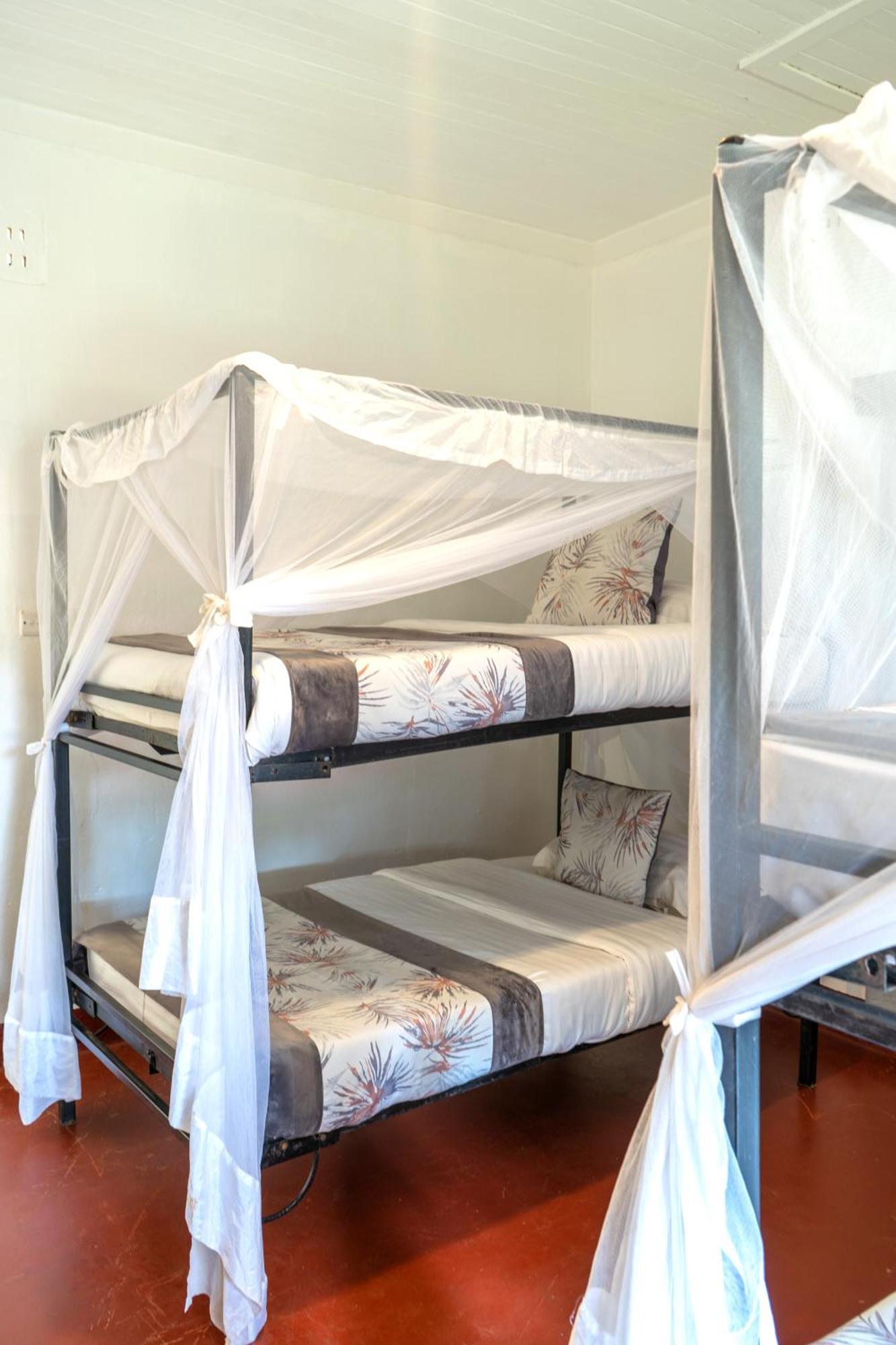 Masindi Hotel エクステリア 写真