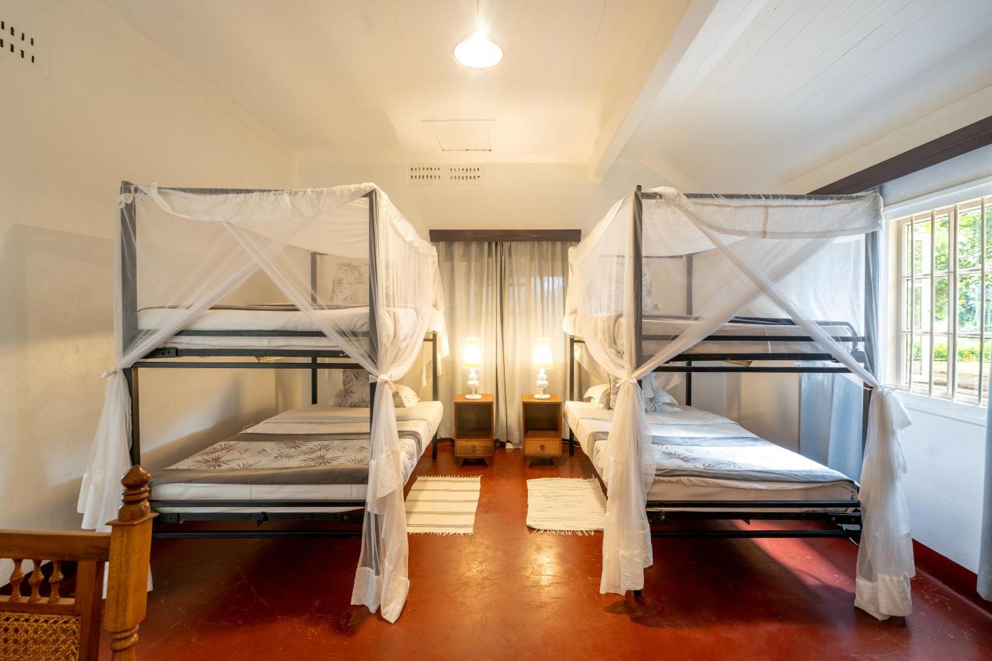 Masindi Hotel エクステリア 写真