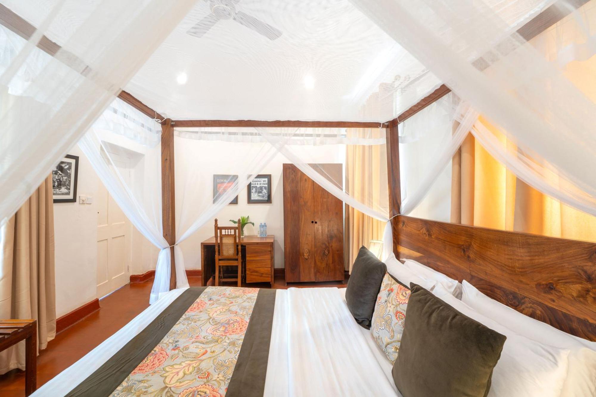 Masindi Hotel エクステリア 写真